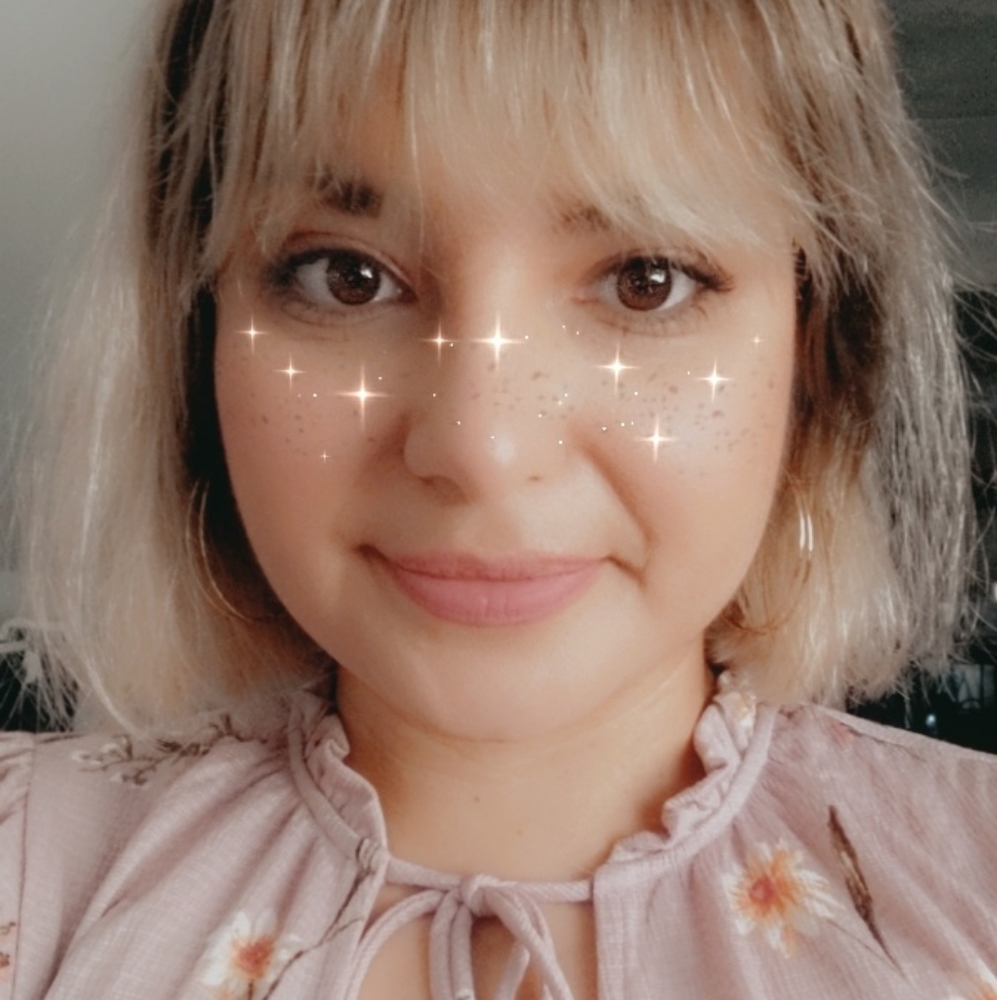 Meet your Posher, Madeline